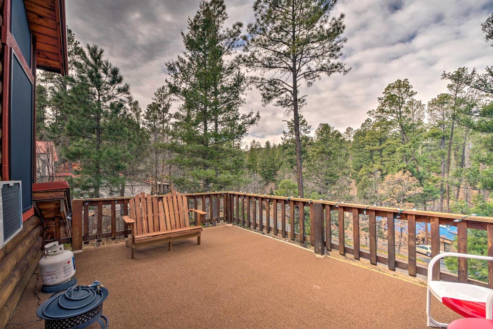 Unique Bear Country Cabin In Ruidoso With Hot Tub! Kültér fotó