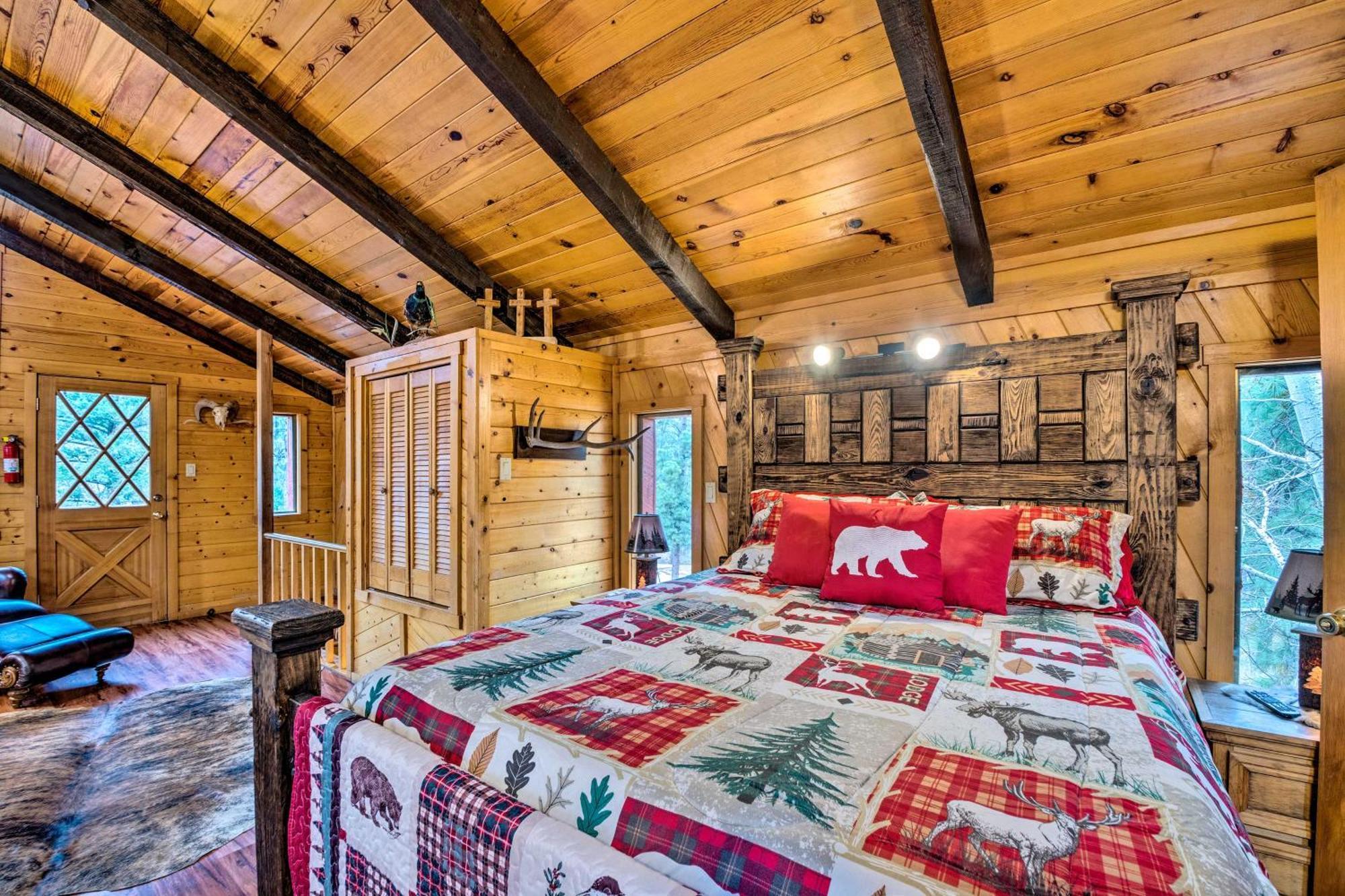 Unique Bear Country Cabin In Ruidoso With Hot Tub! Kültér fotó