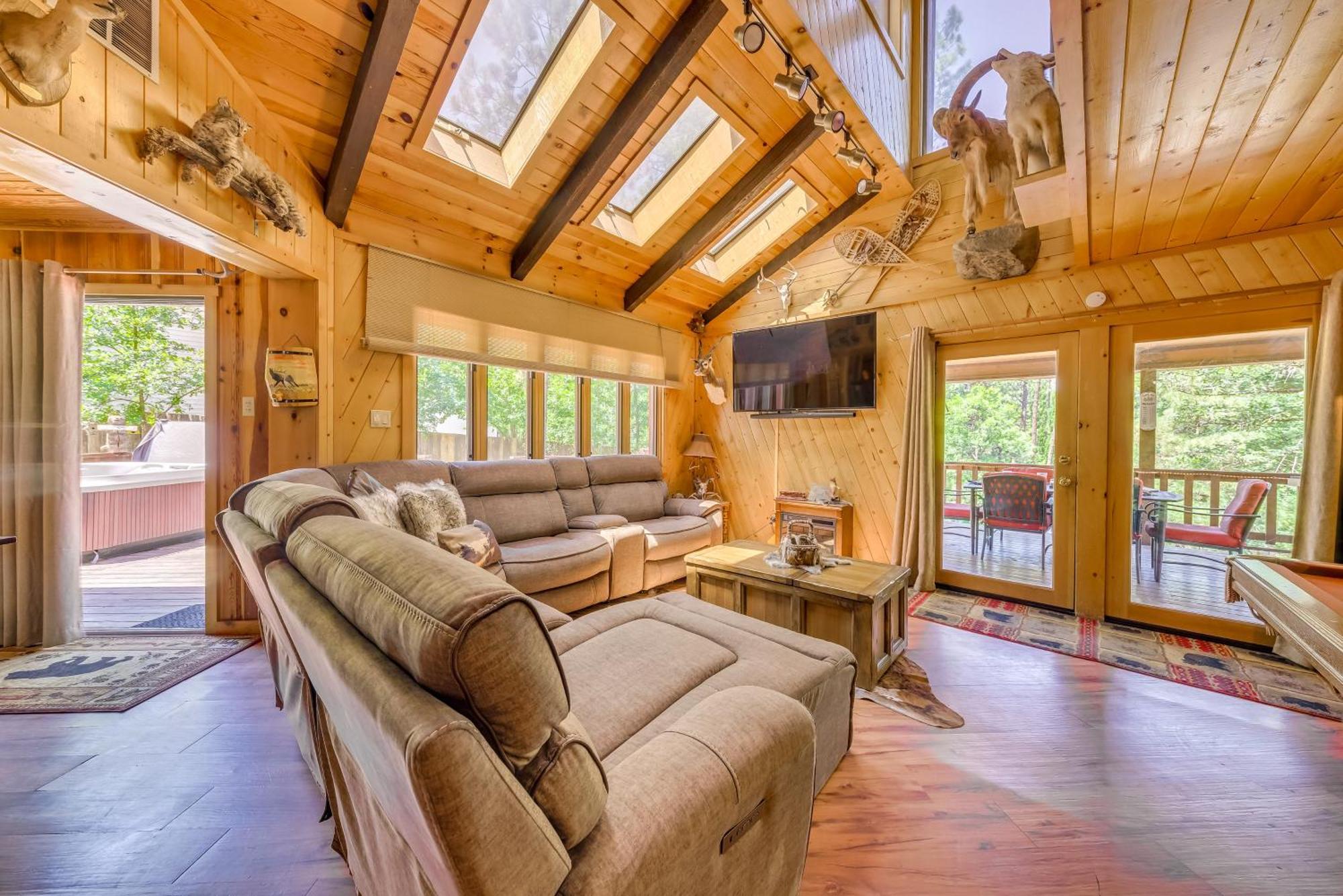 Unique Bear Country Cabin In Ruidoso With Hot Tub! Kültér fotó